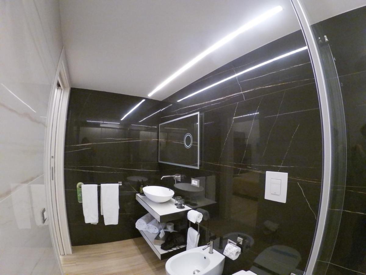 Municipio Luxury Suite Naples Exterior photo
